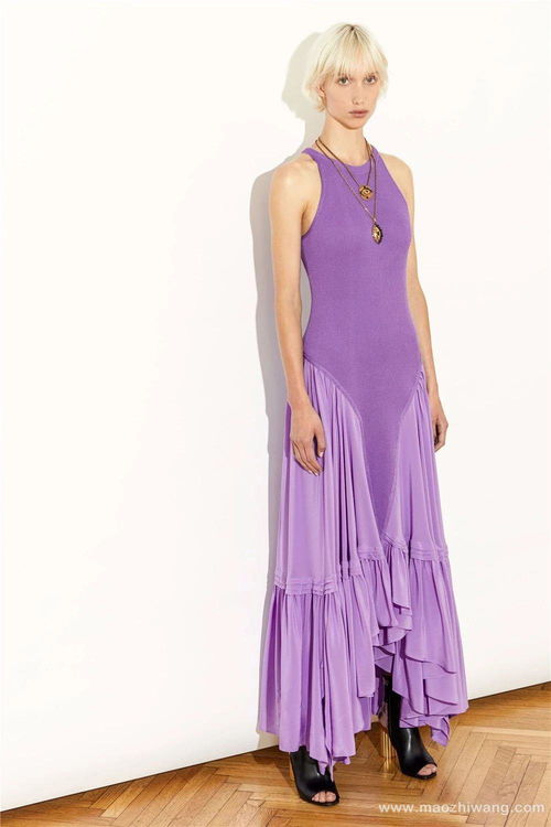 修長的針織連衣裙 優雅迷人